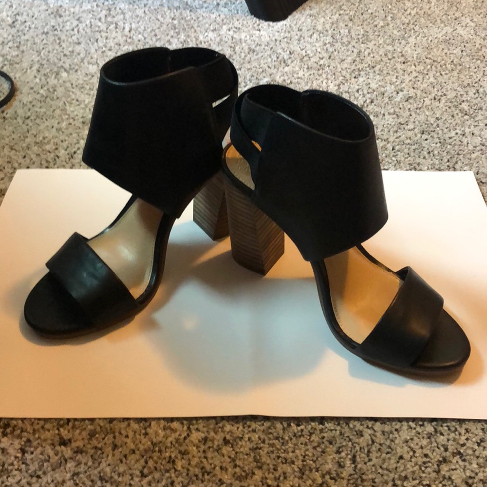 Vince Camuto block heel